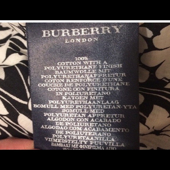 Authentic Burberry Blazer - Picture 4 of 5